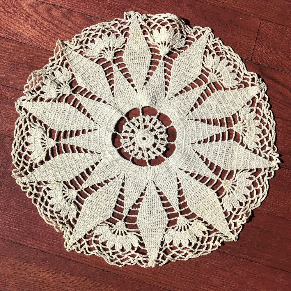 Vintage Diamond Detail Crochet Doily